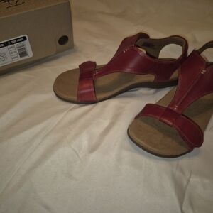 Taos Footwear Red Leather Sandals